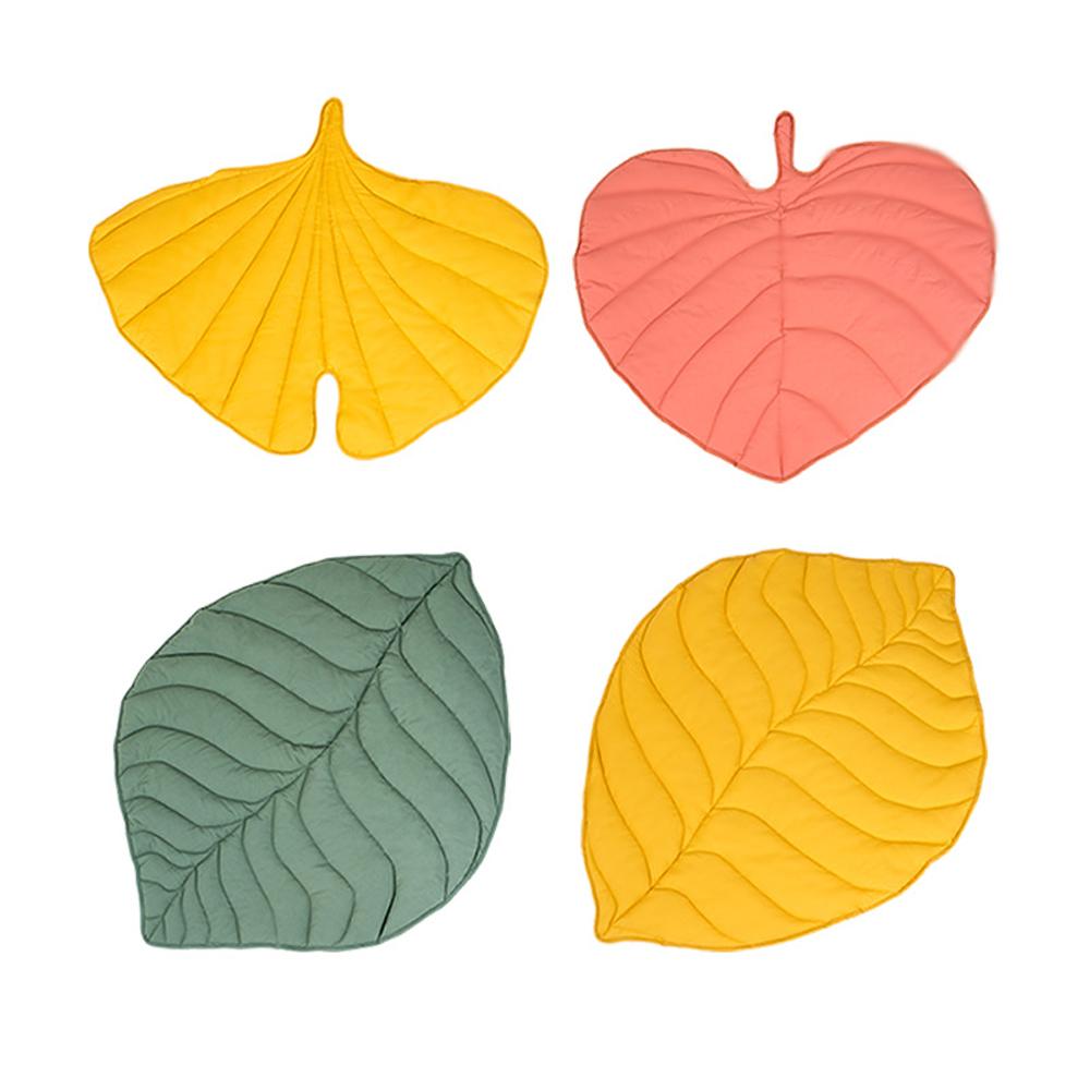 Leaf Shape Dog Blanket Mat Pet Soft and Warm Decorative Cushion Household