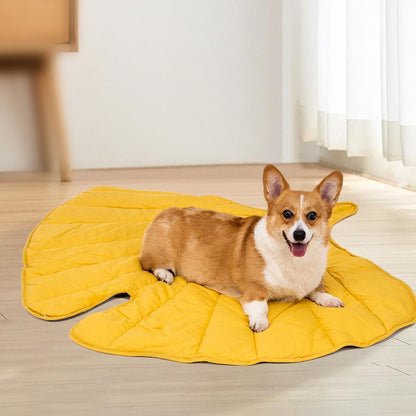 Leaf Shape Dog Blanket Mat Pet Soft and Warm Decorative Cushion Household